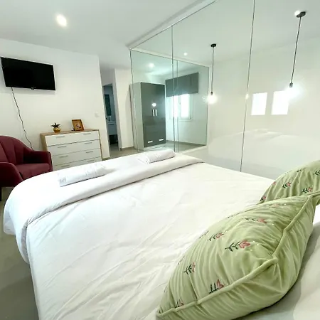 Gatu Amaya Duplex Nuevo, Prefente Mayores De 25 Anos Y Familias Apartment Cadiz