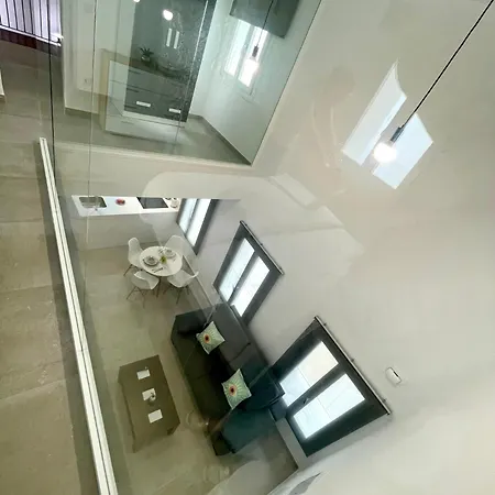 Gatu Amaya Duplex Nuevo, Prefente Mayores De 25 Anos Y Familias * Cadiz